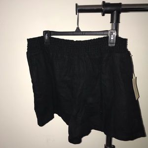 black flowy shorts